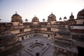 Jahangir Mahal: Mughal Architecture in Orchha, India - Through My Lens