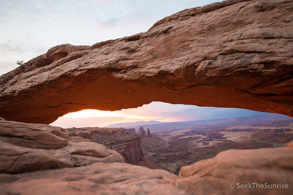 Mesa arch trail canyonlands best sale